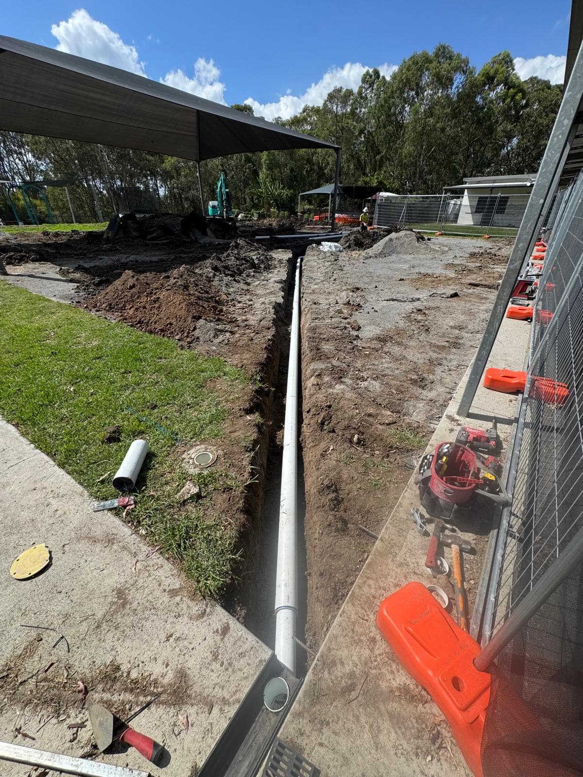 Drainage pipe installation